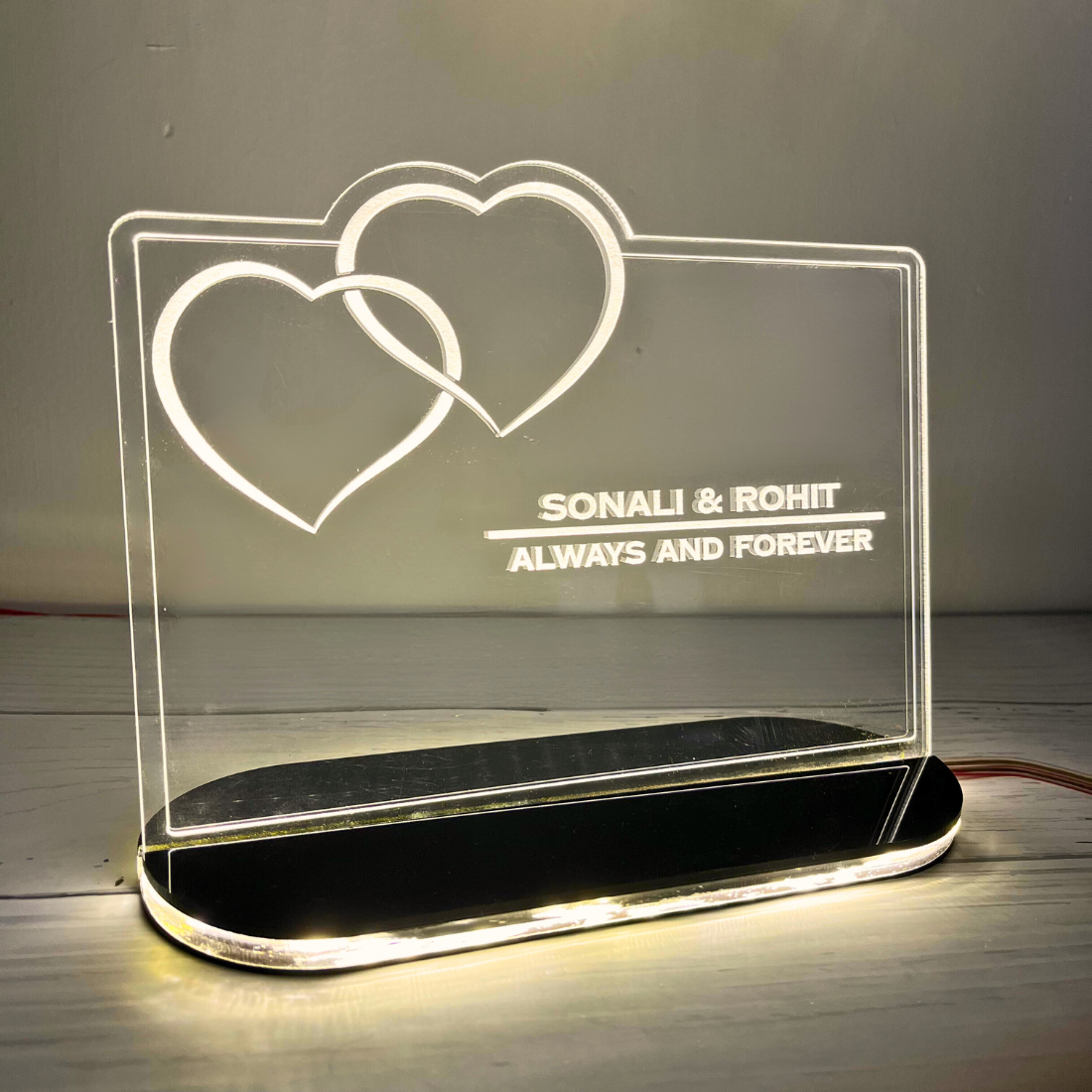 Personalized Hologram Lamp - Gift for Couples.