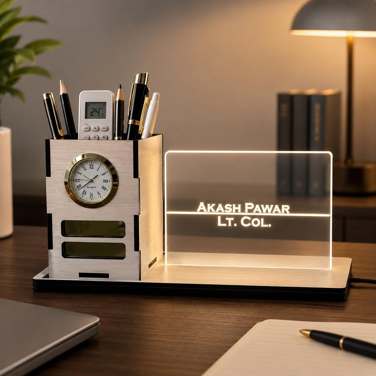 Zesta Personalised Pen Holder with Analog Watch – image 5